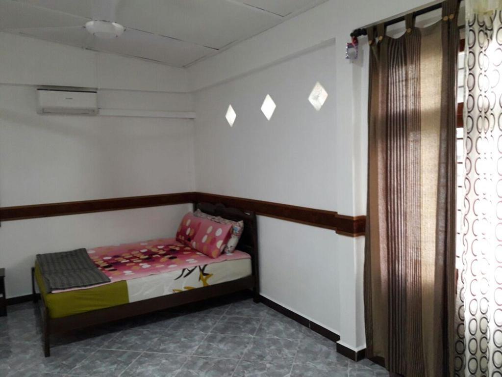 Nur Muslim Homestay At Kota Bharu Bagian luar foto