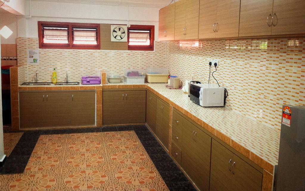 Nur Muslim Homestay At Kota Bharu Bagian luar foto